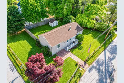 20 Elder Avenue, Hampton Bays, NY 11946 - Photo 2