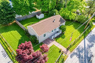 20 Elder Ave, Hampton Bays, NY 11946 - Photo 2