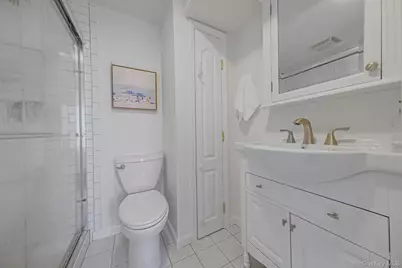 327 Broadway, Port Jefferson Station, NY 11776 - Photo 16
