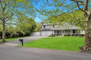 6 Grand Canyon Ln, Coram, NY 11727 - Photo 4