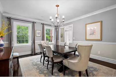 7 Harcourt Road, Scarsdale, NY 10583 - Photo 10