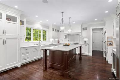 7 Harcourt Road, Scarsdale, NY 10583 - Photo 4
