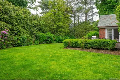 7 Harcourt Road, Scarsdale, NY 10583 - Photo 30