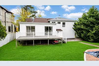 960 Cliffside Avenue, Woodmere, NY 11581 - Photo 24