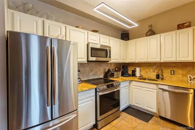 260 Beach 81st Street #6H, Rockaway Beach, NY 11693 - Photo 6