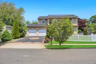 48 E Grove St, Massapequa, NY 11758 - Photo 2