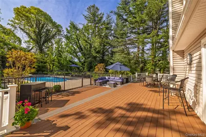 4 Crabapple Court, Mount Sinai, NY 11766 - Photo 10
