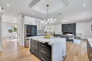 14 Eve Ln, Levittown, NY 11756 - Photo 4