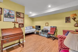 261 W Pulaski Rd, Huntington Station, NY 11746 - Photo 18