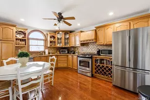 159-27 90th St, Howard Beach, NY 11414 - Photo 18
