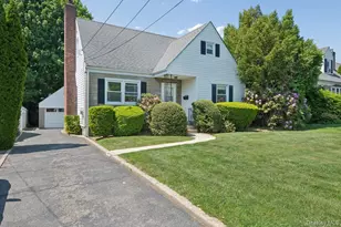 65 Lyons Rd, Scarsdale, NY 10583 - Photo 2