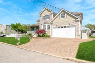 2683 Peconic Ave, Seaford, NY 11783 - Photo 34