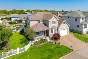 2683 Peconic Ave, Seaford, NY 11783 - Photo 40