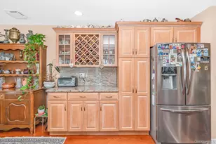 2683 Peconic Ave, Seaford, NY 11783 - Photo 8