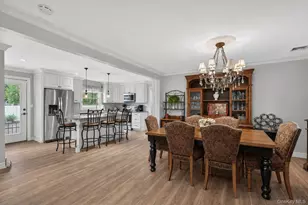 29 Alister Cir, East Northport, NY 11731 - Photo 4