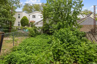 9547 115th Street, Richmond Hill, NY 11419 - Photo 36