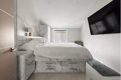 161-28 98th Street, Howard Beach, NY 11414 - Photo 18