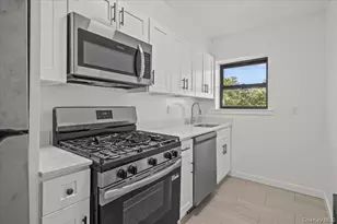 671 Bronx River Rd, Yonkers, NY 10704 - Photo 12