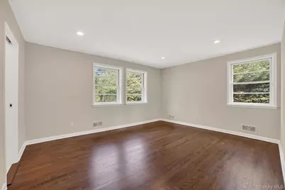 205 Soundview Avenue, White Plains, NY 10606 - Photo 24