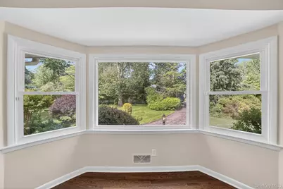 205 Soundview Avenue, White Plains, NY 10606 - Photo 12