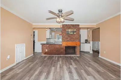 83 Brittle Lane, Hicksville, NY 11801 - Photo 8