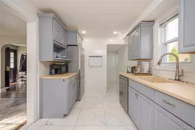 154 Bell Road, Scarsdale, NY 10583 - Photo 14