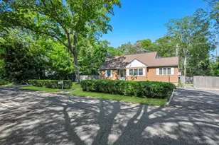 19 Oakland Ave, Miller Place, NY 11764 - Photo 4