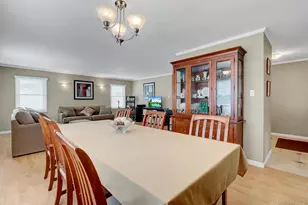 32 Strathmore Village Dr, South Setauket, NY 11720 - Photo 10