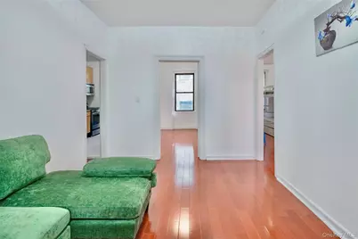 21-77 33rd Street #2A, Astoria, NY 11105 - Photo 2