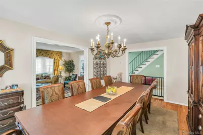 18 Ron Court, Commack, NY 11725 - Photo 8