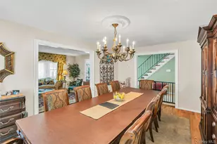 18 Ron Ct, Commack, NY 11725 - Photo 8