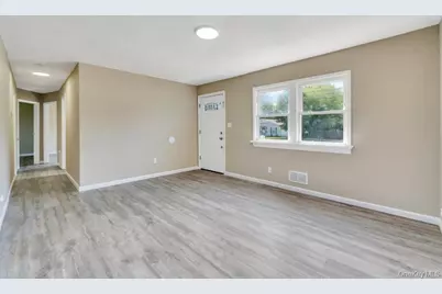 941 Provost Avenue, Bellport, NY 11713 - Photo 10