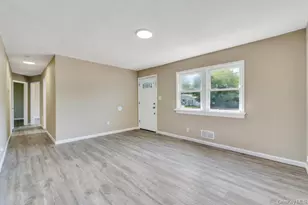941 Provost Ave, Bellport, NY 11713 - Photo 10