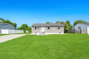 941 Provost Ave, Bellport, NY 11713 - Photo 2