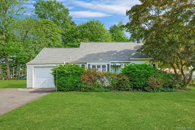 31 Townline Road, Pearl River, NY 10965 - Photo 1