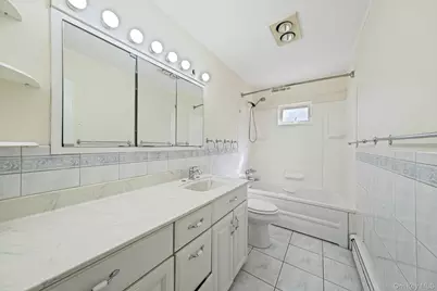 41 Brand Drive, Huntington, NY 11743 - Photo 16