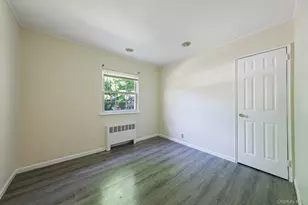 41 Brand Dr, Huntington, NY 11743 - Photo 14