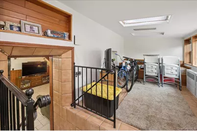 1210 Lakewood Place, Bronx, NY 10461 - Photo 22