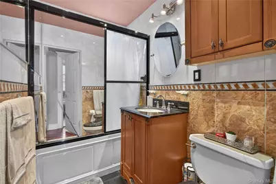 117 Greenvale Avenue, Yonkers, NY 10703 - Photo 28