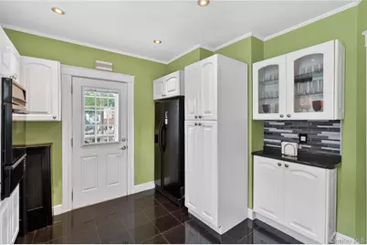 117 Greenvale Avenue, Yonkers, NY 10703 - Photo 20