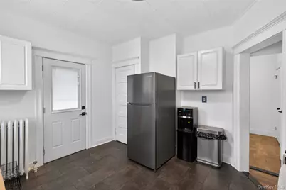 117 Greenvale Avenue, Yonkers, NY 10703 - Photo 4