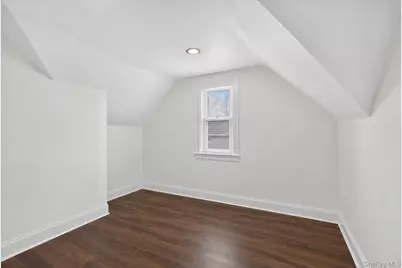 117 Greenvale Avenue, Yonkers, NY 10703 - Photo 40