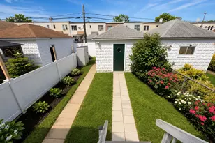 78-36 75th St, Glendale, NY 11385 - Photo 22