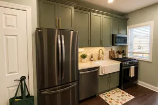 78-36 75th St, Glendale, NY 11385 - Photo 8