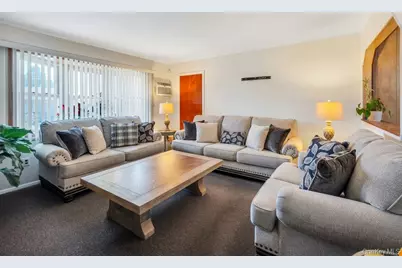 45 Dogwood Road, West Islip, NY 11795 - Photo 4