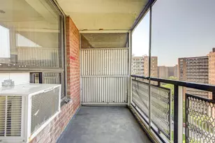 61-35 98th St, Rego Park, NY 11374 - Photo 14