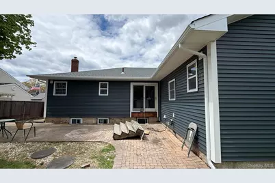 495 Dewitt Avenue, North Babylon, NY 11703 - Photo 2