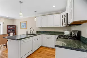 36 Sea Ct Ln, Port Jefferson, NY 11777 - Photo 10