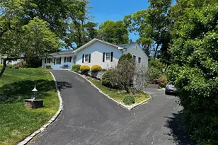 3 Laura Ct, Nesconset, NY 11767 - Photo 2