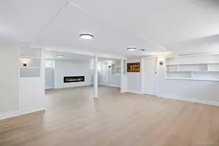 165 Livingston Ave, Babylon, NY 11702 - Photo 30